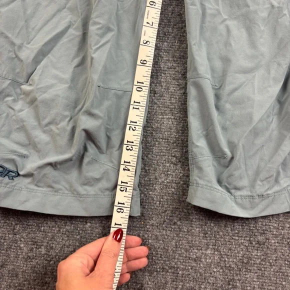 OUTDOOR RESEARCH Women’s Blue/Grey Ferrosi Cropped Pants size: 8 - Picture 6 of 8